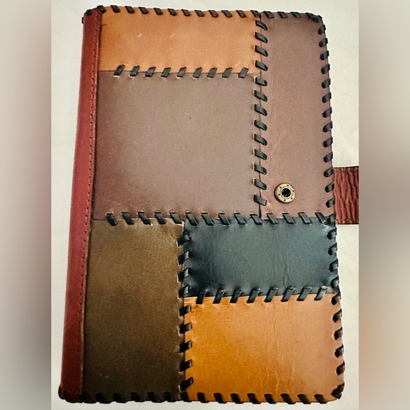 Patricia Nash All leather patchwork leather planner - Picture 6 of 10